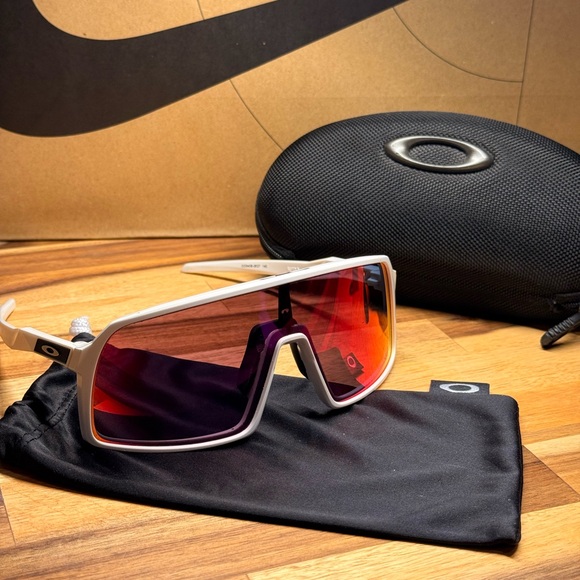 Oakley White Frame Sunglasses with Red-Tinted Lenses - Picture 5 of 5